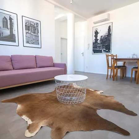 Apartment Old Town Black Bratislava