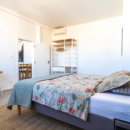Old Town Black Apartment